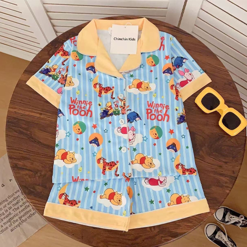 ชุดนอนเด็ก ลายการ์ตูนหมีพูห์ ผ้าเนื้อดีเบาสบาย