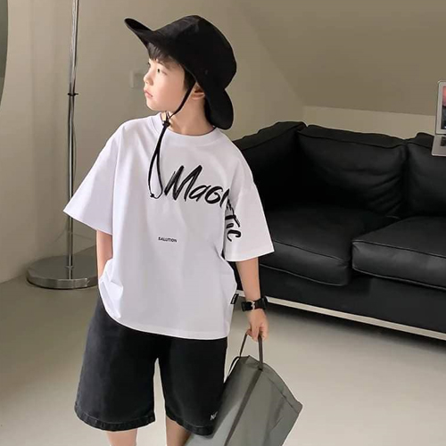 เสื้อยืดสีขาว สำหรับเด็กชาย