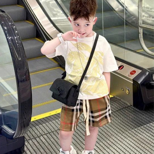 เสื้อ-กางเกงขาสั้น Burberry ผ้าคอตตอนใส่สบาย