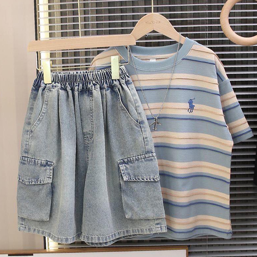 ชุดเซตเด็กผู้ชาย เสื้อยืด+กางเกงยีนส์ขาสั้น